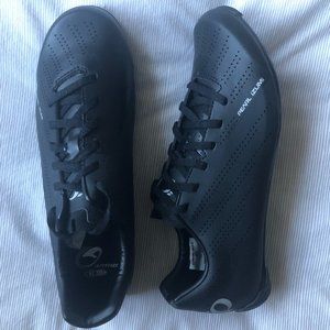 Pearl Izumi Cycling Shoes Tour Road EU 42.5